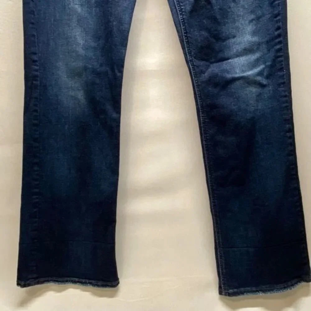 Silver Jeans Women’s W33/L31 Dark Blue Suki High Baby Boot Western Fluid‎ Denim